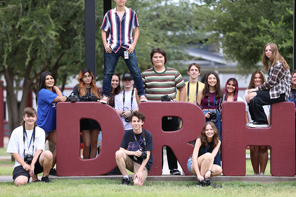 Students around the DRHS letters