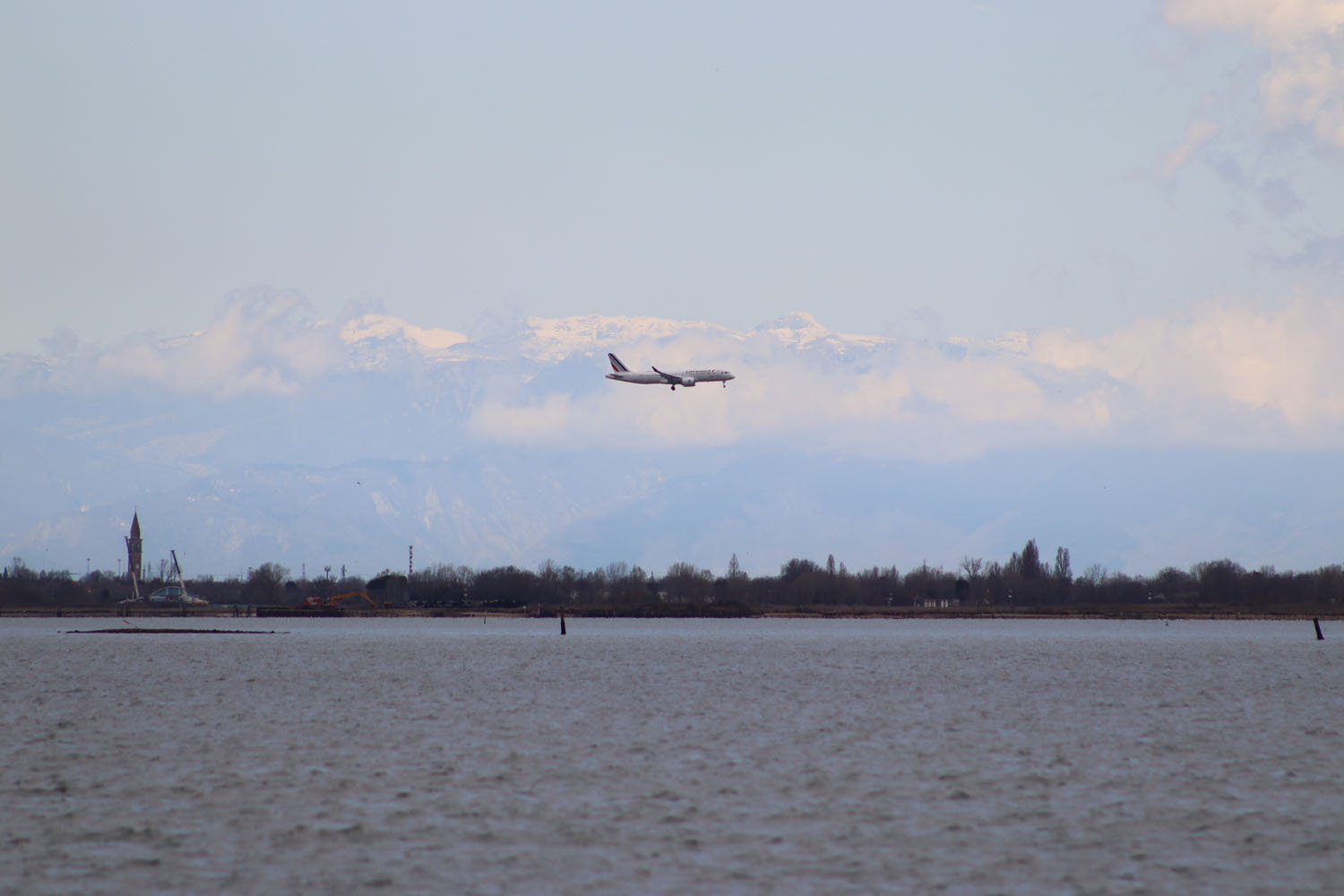 Air France plane coming in for a landing