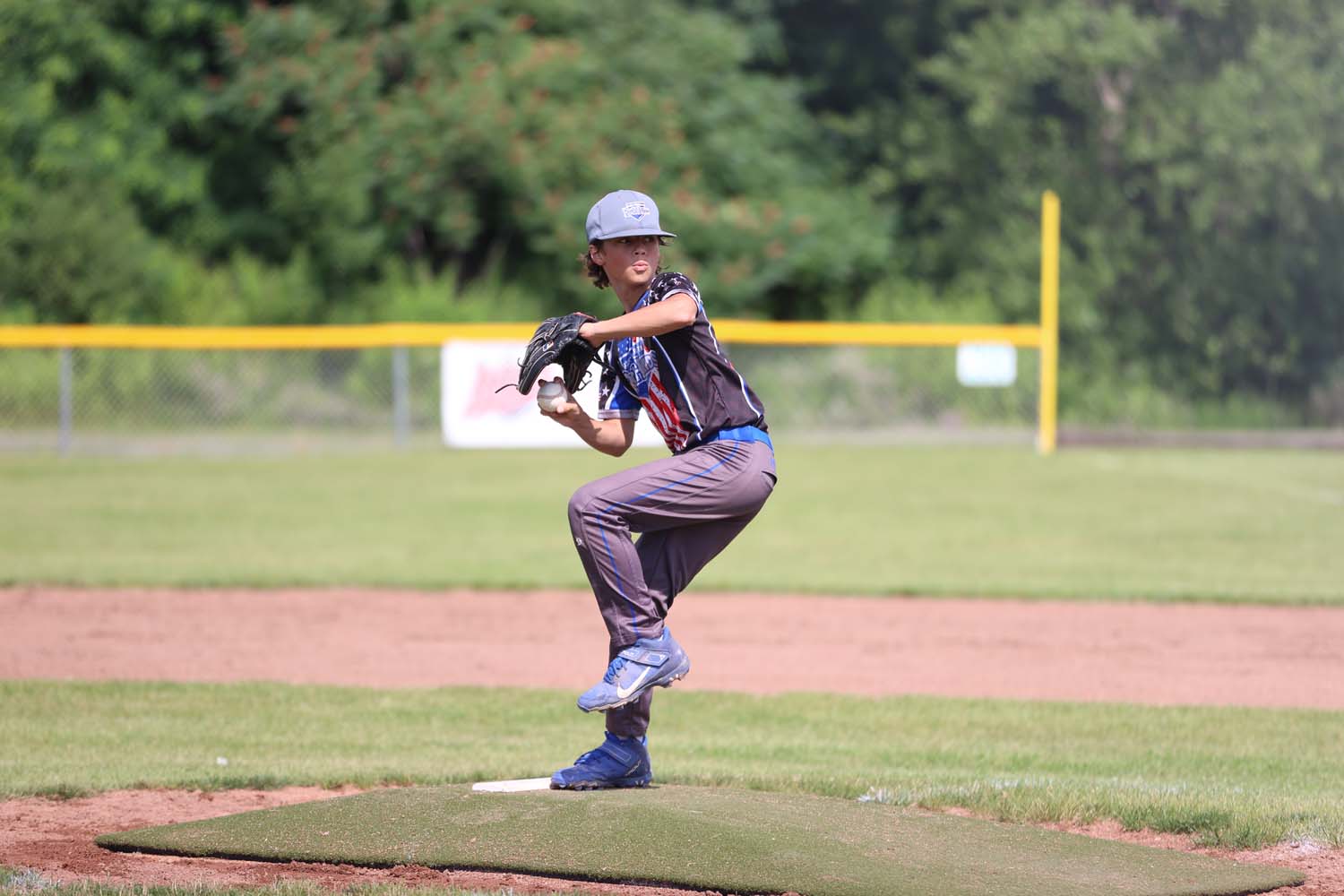 Evan set up to pitch the ball