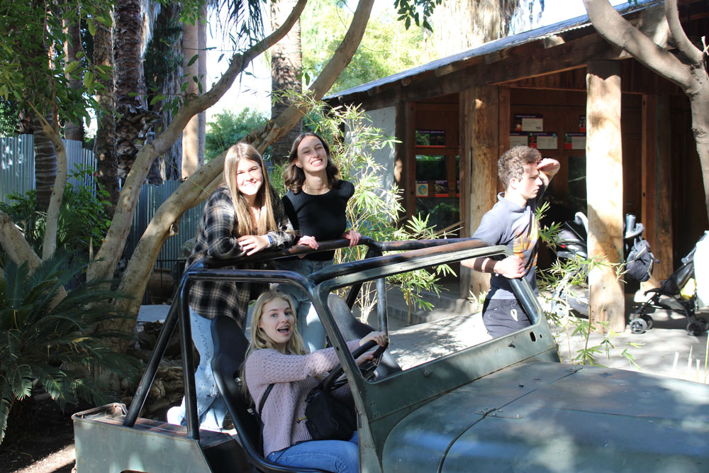 friends on jeep