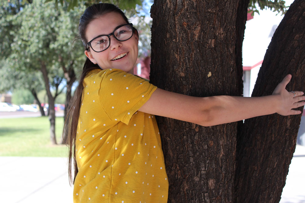 shyann-hugging-a-tree